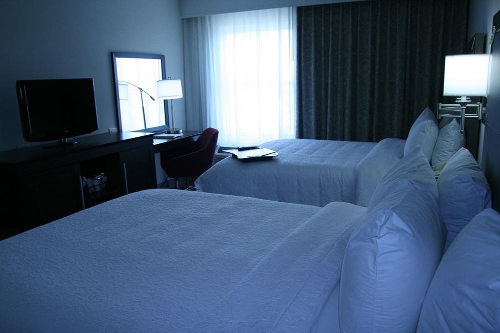 Hampton Inn Charlotte Uptown Oda fotoğraf